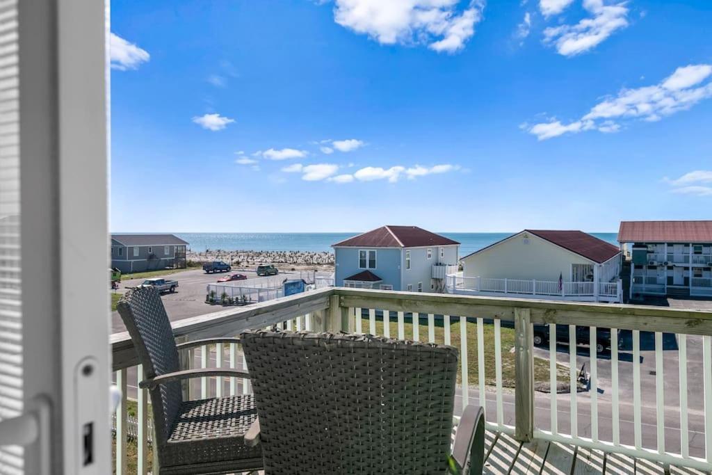Pool Haven Ocean View Oak Island Exterior foto