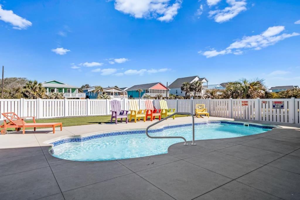 Pool Haven Ocean View Oak Island Exterior foto